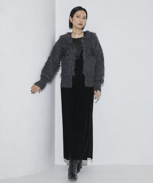 Firsthand(ファーストハンド)の「Firsthand/ファーストハンド ローズ刺繍シャギーニットカーディガン(カーディガン/ボレロ・レディース・オフホワイト/チャコールグレー/サックスブルー・FREE)」の15枚目の写真