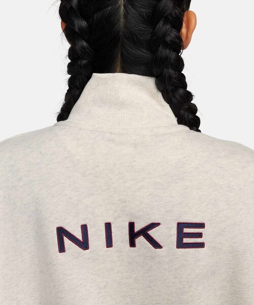 NIKE（ナイキ）の「《セットアップ対応商品》ナイキ スポーツウェア ウィメンズ オーバーサイズド 1/2ジップ クロップ フリース スウェットシャツ / Nike Sportswear Women's Oversized 1/2-Zip Crop Fleece Sweatshirt FZ4737-141 Oatmeal Heather（スウェット・レディース・ベージュ・2XL/L/M/S/XL/XS）」の6枚目の写真
