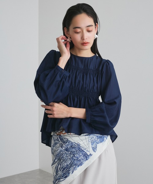 VIS(ビス)の「【洗える】シャーリングブラウス(シャツ/ブラウス・レディース・ネイビー/ホワイト/クリーム・FREE)」の13枚目の写真