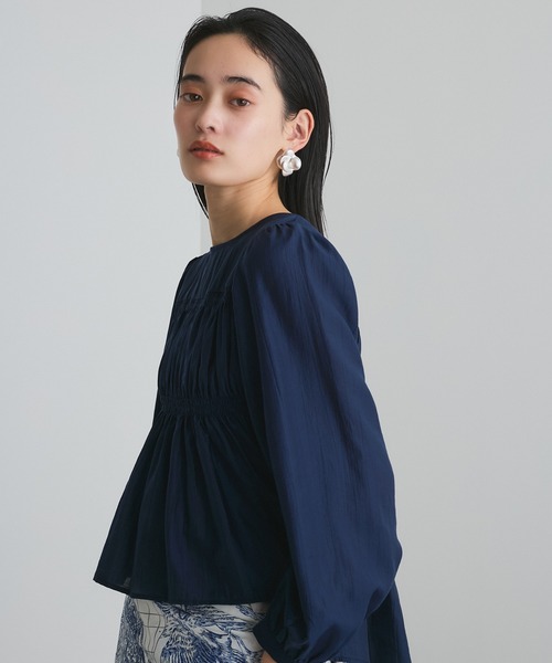 VIS(ビス)の「【洗える】シャーリングブラウス(シャツ/ブラウス・レディース・ネイビー/ホワイト/クリーム・FREE)」の14枚目の写真