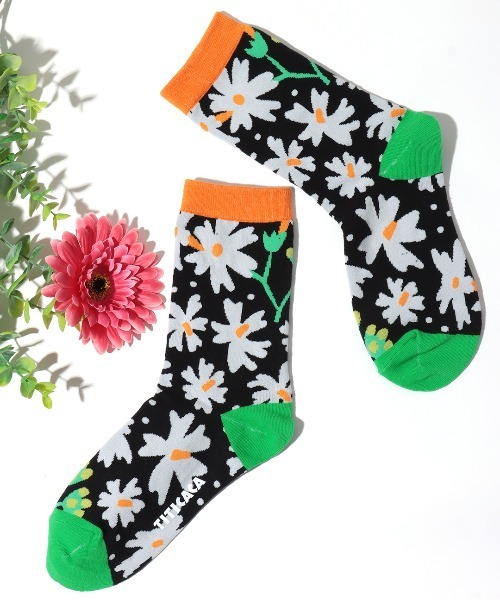 チチカカ（チチカカ）の「エスニックフラワーソックス 23-25cm（ソックス/靴下・レディース・イエロー/ブラック/ブルー・FREE）」の2枚目の写真