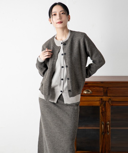 MILLION CARATS（ミリオンカラッツ）の「フェイクレイヤード ニットカーデ＆リラックススカートセット（アンサンブル・レディース・ブラウン/グレー・FREE）」の2枚目の写真