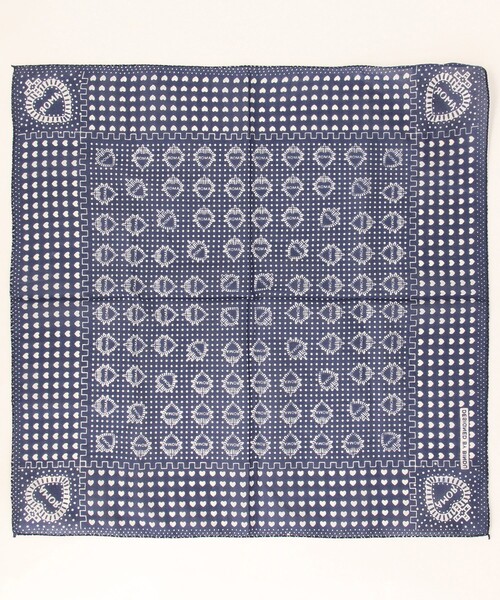 FREAK'S STORE(フリークスストア)の「Bindu/ビンドゥー Amor Bandana/アモールプリントバンダナ(バンダナ/スカーフ・レディース・ネイビー/ブラック/レッド・ONE SIZE)」の4枚目の写真
