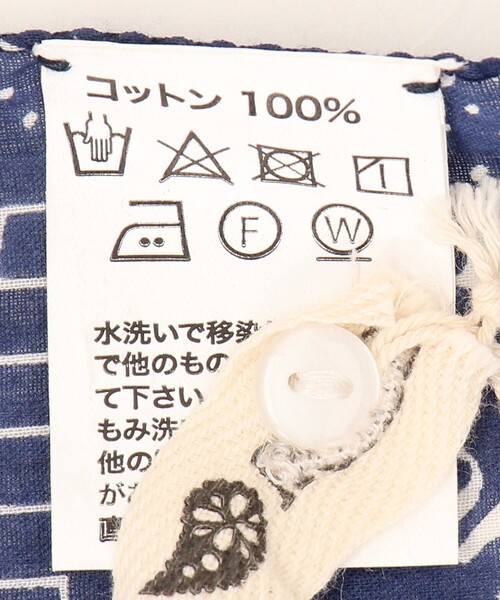 FREAK'S STORE(フリークスストア)の「Bindu/ビンドゥー Amor Bandana/アモールプリントバンダナ(バンダナ/スカーフ・レディース・ネイビー/ブラック/レッド・ONE SIZE)」の6枚目の写真