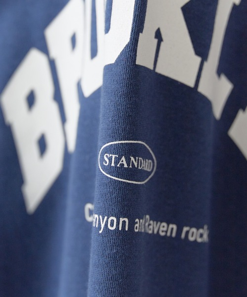 ROOPTOKYO(ループトウキョウ)の「BROOKLYN Arch Logo Print Sweatshirt / BROOKLYN アーチロゴプリント スウェット(スウェット・レディース・レッド/グレー/ネイビー・FREE)」の6枚目の写真