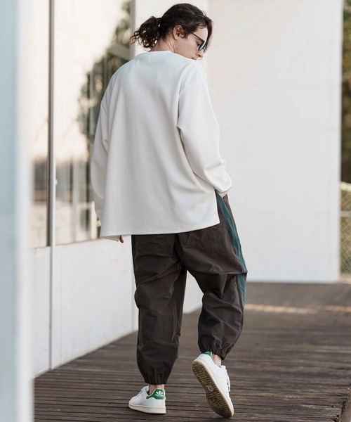 CAMBIO（カンビオ）の「mlt5073-ビックシルエットサイドスリットカットソー（Tシャツ/カットソー・メンズ・グレイッシュベージュ/ブラック/ホワイト・M/L/XL）」の21枚目の写真