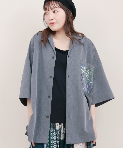 チチカカ（チチカカ）の「アソート開襟シャツ【ユニセックス】（シャツ/ブラウス・メンズ・ブラック/レッド/チャコールグレー・FREE）」の7枚目の写真