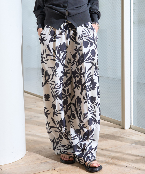 Rouge vif Anna(ルージュヴィフアンナ)の「モノトーンプリントイージーパンツ(その他パンツ・レディース・モスグリーン/ホワイト系その他・36/38)」の7枚目の写真