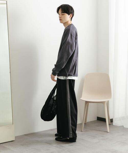 SENSE OF PLACE by URBAN RESEARCH(センスオブプレイスバイアーバンリサーチ)の「『ユニセックス』アソートドローコードロングスリーブTシャツ(Tシャツ/カットソー・メンズ・チャコールグレー/ブラウン/ブラック系その他/ホワイト・MEDIUM/LARGE)」の21枚目の写真