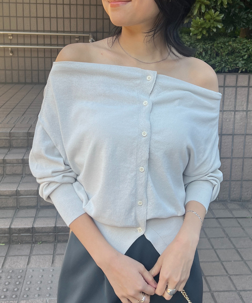 Rouge vif（ルージュヴィフ）の「オフショルダー2WAYカーディガン（カーディガン/ボレロ・レディース・ラベンダー/ライトグレー/チャコールグレー・フリー）」の13枚目の写真