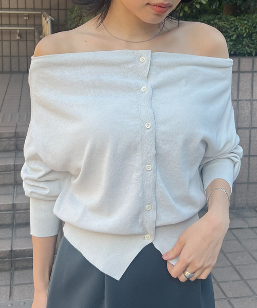 Rouge vif（ルージュヴィフ）の「オフショルダー2WAYカーディガン（カーディガン/ボレロ・レディース・ラベンダー/ライトグレー/チャコールグレー・フリー）」の14枚目の写真