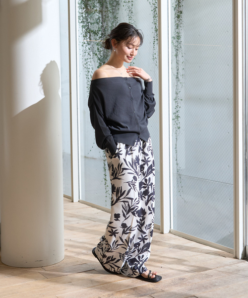 Rouge vif（ルージュヴィフ）の「オフショルダー2WAYカーディガン（カーディガン/ボレロ・レディース・ラベンダー/ライトグレー/チャコールグレー・フリー）」の20枚目の写真