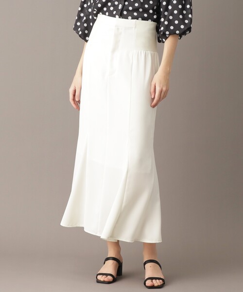 DRESSTERIOR（ドレステリア）の「【大人百花春号掲載 モデル美香さん着用】バックストラップマーメイドスカート（スカート・レディース・ブラック/ホワイト・34/36/38/40）」の6枚目の写真