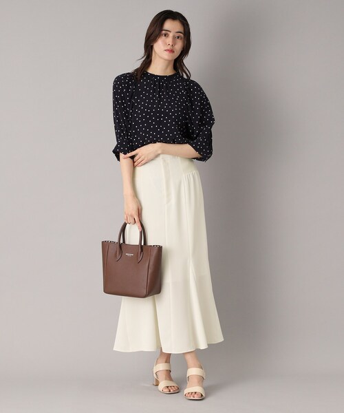 DRESSTERIOR（ドレステリア）の「【大人百花春号掲載 モデル美香さん着用】バックストラップマーメイドスカート（スカート・レディース・ブラック/ホワイト・34/36/38/40）」の7枚目の写真