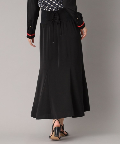 DRESSTERIOR（ドレステリア）の「【大人百花春号掲載 モデル美香さん着用】バックストラップマーメイドスカート（スカート・レディース・ブラック/ホワイト・34/36/38/40）」の21枚目の写真