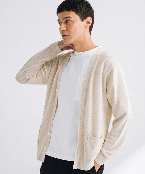 URBAN RESEARCH Sonny Label(アーバンリサーチサニーレーベル)の「リネン混ニットカーディガン(カーディガン/ボレロ・メンズ・ナチュラル/チャコールグレー/ネイビー/ピンク・MEDIUM/LARGE)」の9枚目の写真