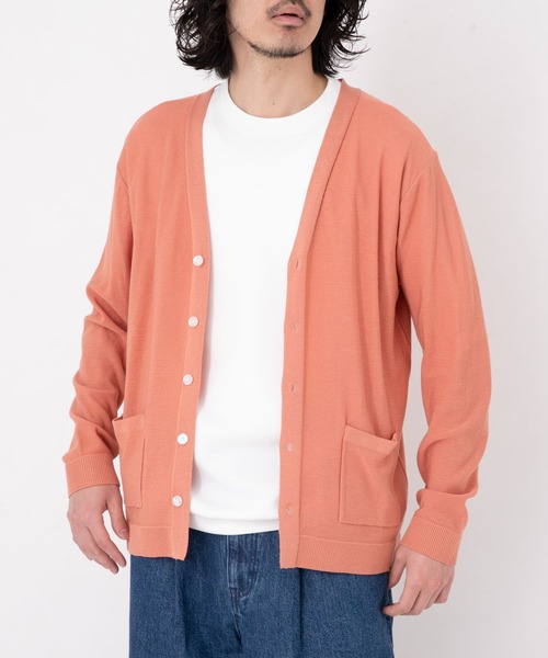 URBAN RESEARCH Sonny Label(アーバンリサーチサニーレーベル)の「リネン混ニットカーディガン(カーディガン/ボレロ・メンズ・ナチュラル/チャコールグレー/ネイビー/ピンク・MEDIUM/LARGE)」の16枚目の写真