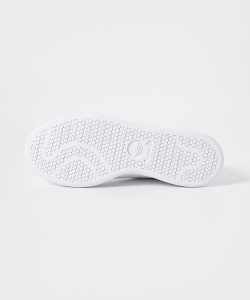 adidas(アディダス)の「adidas STAN SMITH(スニーカー・レディース・ホワイト系その他・22.5/23/24/23.5)」の5枚目の写真
