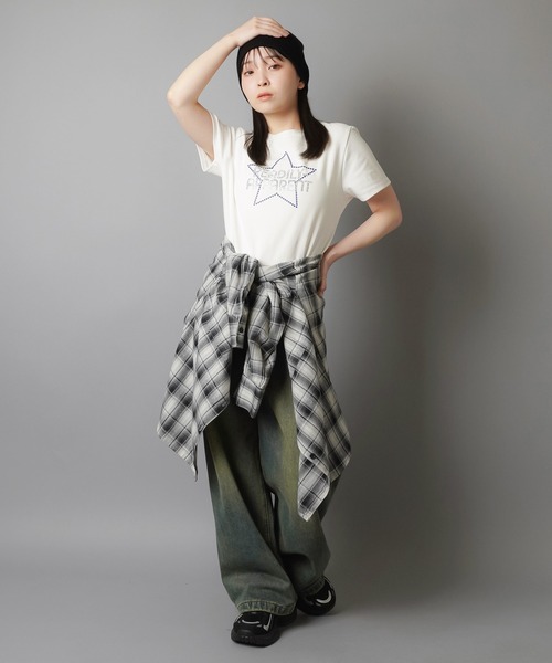 SPINNS(スピンズ)の「半袖ピタTシャツ/ストーンスター(Tシャツ/カットソー・レディース・カーキ/オフホワイト/ネイビー/ブラック・ONESIZE)」の21枚目の写真