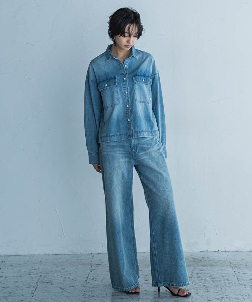 MAYSON GREY(メイソングレイ)の「デニムクロップドシャツ≪洗濯機で洗える≫(シャツ/ブラウス・レディース・ネイビー/ブルー・M)」の15枚目の写真