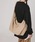 TONE SELECT GOODS�i�g�[���Z���N�g�O�b�Y�j�́uurbanfemine./��e�ʃV�����_�[�o�b�O U7437�i�V�����_�[�o�b�O�j�v�b�x�[�W��