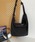 TONE SELECT GOODS�i�g�[���Z���N�g�O�b�Y�j�́uurbanfemine./��e�ʃV�����_�[�o�b�O U7437�i�V�����_�[�o�b�O�j�v�b�u���b�N