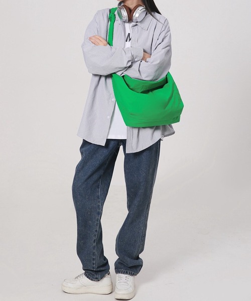 TONE SELECT GOODS（トーンセレクトグッズ）の「urbanfemine./大容量ショルダーバッグ U7437（ショルダーバッグ・レディース・ベージュ/グリーン/ピンク/ホワイト/ブラック・FREE）」の8枚目の写真