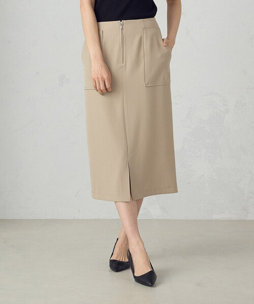 COMME CA MODELS（コムサモデルズ）の「ポリエステルドライツイル　タイトスカート（スカート・レディース・カーキ/ネイビー/ベージュ/ブラック・LARGE/MEDIUM/X-SMALL/X-LARGE/SMALL）」の2枚目の写真