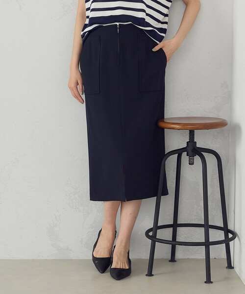 COMME CA MODELS（コムサモデルズ）の「ポリエステルドライツイル　タイトスカート（スカート・レディース・カーキ/ネイビー/ベージュ/ブラック・LARGE/MEDIUM/X-SMALL/X-LARGE/SMALL）」の4枚目の写真