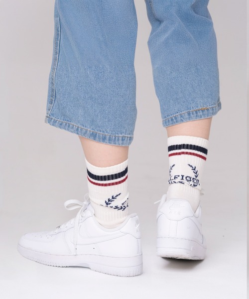 TOMMY HILFIGER(トミーヒルフィガー)の「【別注】TOMMY HILFIGER/トミーヒルフィガー ブランド ロゴ 靴下 ミドル丈 レギュラーソックス クルーソックス 2足セット 23cm 24cm 25cm 26cm 27cm(ソックス/靴下・メンズ・その他2/その他・23cm~25cm/25cm~27cm)」の7枚目の写真