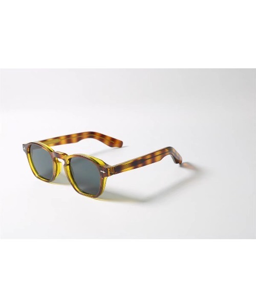 DEVICE（デバイス）の「クリア フレーム UV カット サングラス（サングラス・メンズ・ブラウン/ホワイト/ブルー/ブラック・FREE）」の7枚目の写真