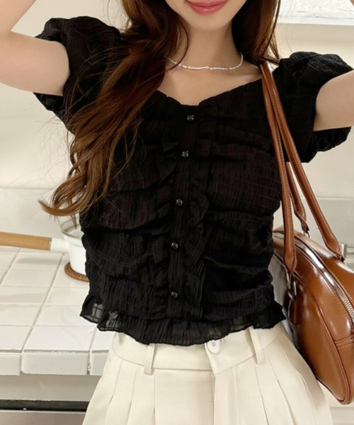 Ada.(エイダ)の「2WAY ボタンデザイン ふんわり パフリーブ ブラウス(シャツ/ブラウス・レディース・ブラック/アイボリー/グリーン/ライトブルー/ホワイト/ブラウン/ライトピンク・M/L)」の4枚目の写真