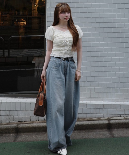 Ada.（エイダ）の「2WAY ボタンデザイン ふんわり フリル  パフスリーブ ブラウス（シャツ/ブラウス・レディース・ブラック/アイボリー/グリーン/ライトブルー/ホワイト/ブラウン/ライトピンク/イエロー・M/L）」の22枚目の写真