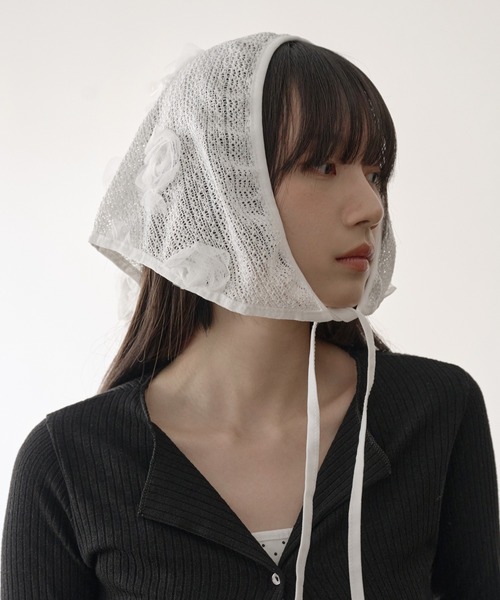 UNE MANSION(ユヌマンション)の「サマーシースルーフラワーヘアーカチープスカーフ(ハット・レディース・ブラック/ホワイト・ONE SIZE)」の5枚目の写真