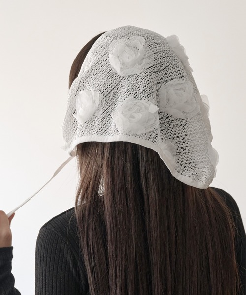 UNE MANSION(ユヌマンション)の「サマーシースルーフラワーヘアーカチープスカーフ(ハット・レディース・ブラック/ホワイト・ONE SIZE)」の7枚目の写真