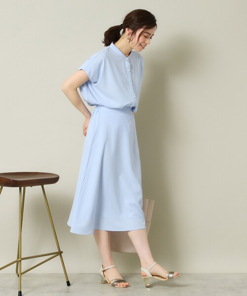 ITS'DEMO(イッツデモ)の「【UVケア/吸水速乾/洗濯機OK】麻調合繊スカート<ラク服シリーズ>(スカート・レディース・ネイビー系2/サックスブルー/ホワイト系5/ナチュラル/ブルー・00)」の15枚目の写真