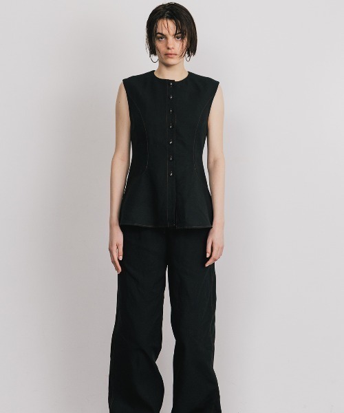 CREDONA（クレドナ）の「TENCEL  STITCH  COMPACT VEST/テンセルステッチコンパクトベスト（ベスト・レディース・ブラック/アイボリー・FREE）」の7枚目の写真