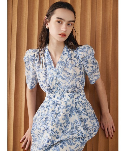 COEL（コエル）の「フロントボタンドレープワンピース（ワンピース・レディース・ブラック/ブラウン/ブルー・36/38）」の17枚目の写真