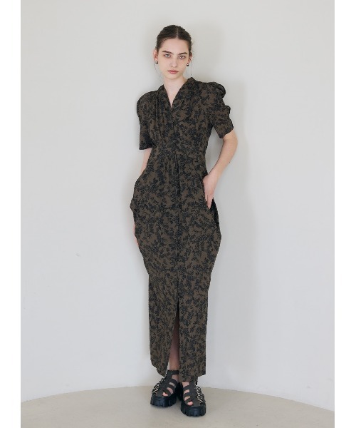 COEL（コエル）の「フロントボタンドレープワンピース（ワンピース・レディース・ブラック/ブラウン/ブルー・36/38）」の10枚目の写真