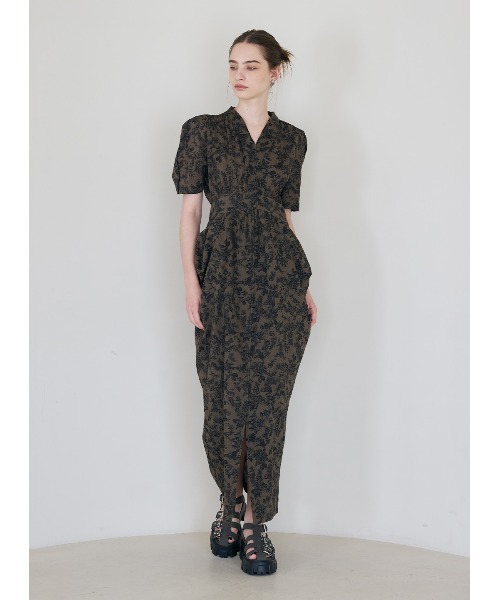 COEL（コエル）の「フロントボタンドレープワンピース（ワンピース・レディース・ブラック/ブラウン/ブルー・36/38）」の14枚目の写真