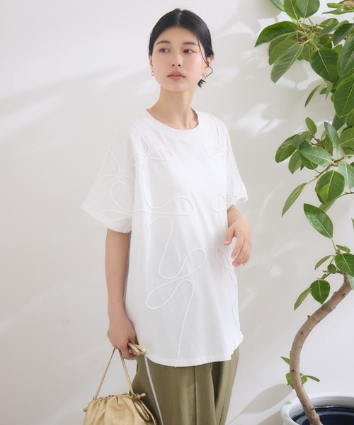 KATHARINE ROSS（キャサリンロス）の「【KATHARINE ROSS】【margaux vintage】cord embroidery Tee（Tシャツ/カットソー・レディース・ブラック/オフホワイト・MEDIUM）」の5枚目の写真