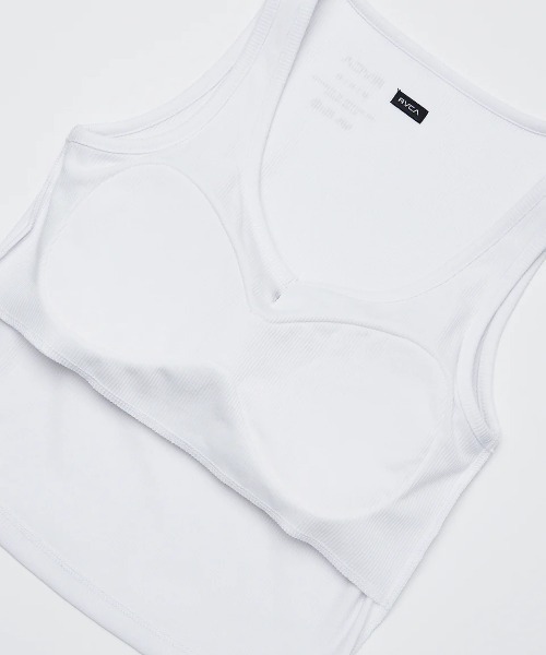 RVCA（ルーカ）の「RVCA レディース ONSHORE RIBBED TT タンクトップ 【2025年夏モデル】/ルーカカップ付きクロップド丈リブタンクトップ（タンクトップ・レディース・ブラック/ピンク系その他/ホワイト・SMALL/MEDIUM）」の9枚目の写真