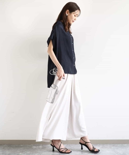 MK MICHEL KLEIN（エムケーミッシェルクラン）の「メタル釦デザイン サテン地ブラウス/接触冷感/洗える（シャツ/ブラウス・レディース・ライトブルー/ダークカーキ/ダークネイビー・38）」の7枚目の写真