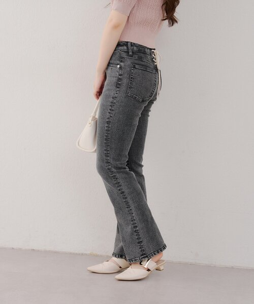 continuer de NICE CLAUP（コンティニューデナイスクラップ）の「【@reve.perle_企画】後ろレースアップフレアパンツ（デニムパンツ・レディース・ブルー/ブラック・SMALL/MEDIUM）」の14枚目の写真