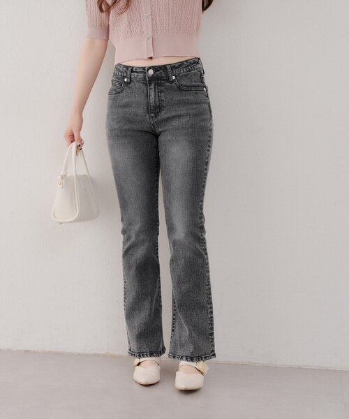 continuer de NICE CLAUP（コンティニューデナイスクラップ）の「【@reve.perle_企画】後ろレースアップフレアパンツ（デニムパンツ・レディース・ブルー/ブラック・SMALL/MEDIUM）」の17枚目の写真