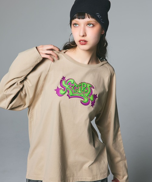 X-girl(エックスガール)の「STAR LOGO HALTERNECK L/S TEE(Tシャツ/カットソー・レディース・ブラック/ベージュ/ネイビー・S/M)」の1枚目の写真
