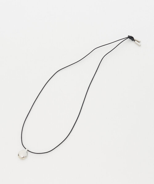 BEARDSLEY(ビアズリー)の「メタルドロップコードネックレス(ブラック)(ネックレス・レディース・シルバー・FREE)」の2枚目の写真