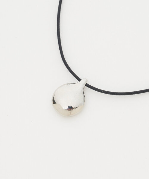 BEARDSLEY(ビアズリー)の「メタルドロップコードネックレス(ブラック)(ネックレス・レディース・シルバー・FREE)」の12枚目の写真