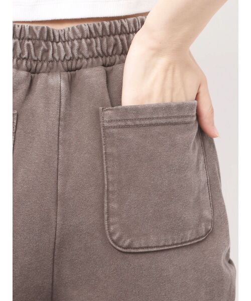 EMODA(エモダ)の「カットリボンブリーチスウェットパンツ(スウェットパンツ・レディース・ブラック/ブラウン・FREE)」の8枚目の写真