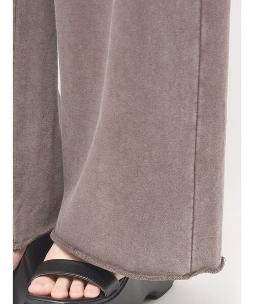 EMODA(エモダ)の「カットリボンブリーチスウェットパンツ(スウェットパンツ・レディース・ブラック/ブラウン・FREE)」の10枚目の写真